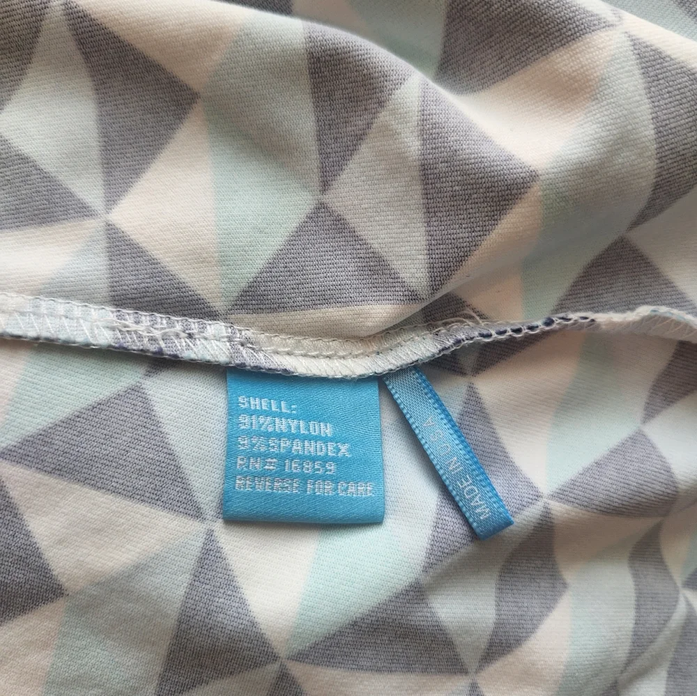 J.mcLaughlin top - Picture 3 of 6